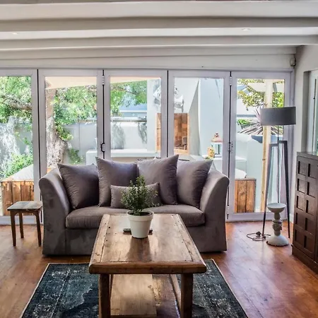 Modern Spacious Cottage With Hot Tub, Flora Studio Hermanus Exterior foto